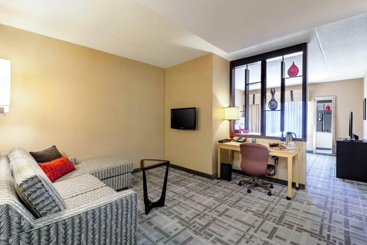 Cambria Hotel Pittsburgh - Downtown