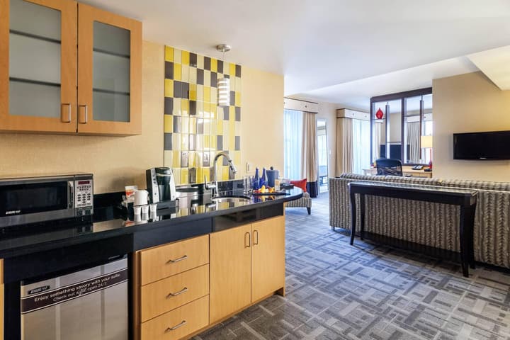 Cambria Hotel Pittsburgh - Downtown