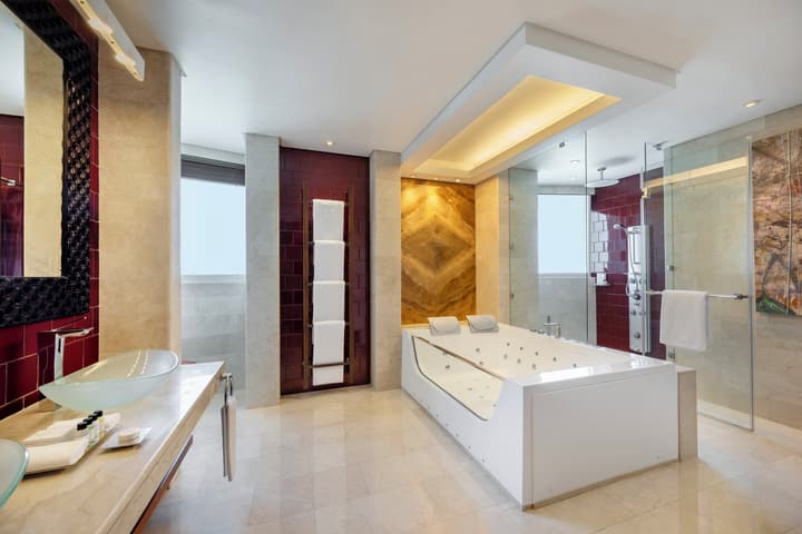 Grand Millennium Al Wahda