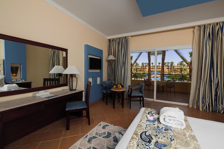 Amwaj Oyoun Resort & Casino