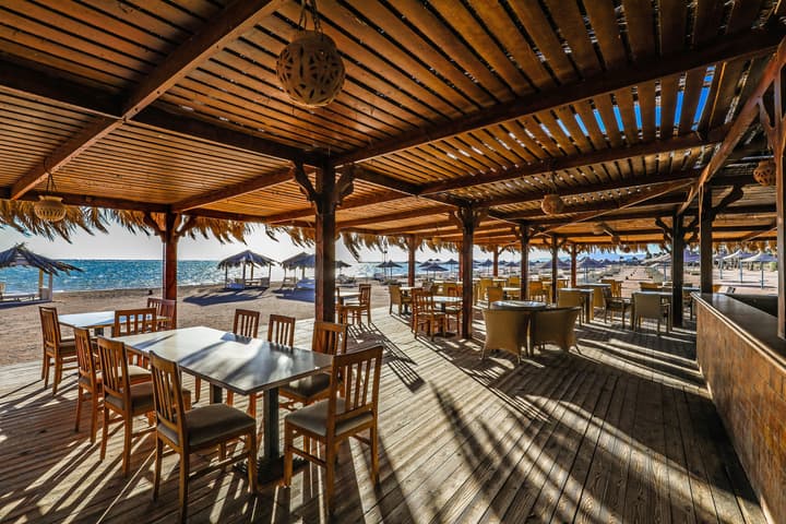 Amwaj Oyoun Resort & Casino