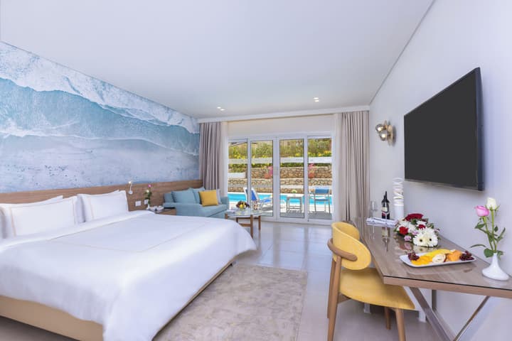 Amwaj Oyoun Resort & Casino