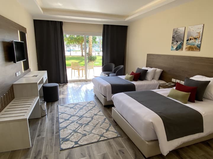 Amwaj Oyoun Resort & Casino