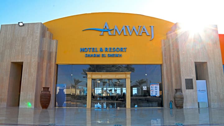 Amwaj Oyoun Resort & Casino