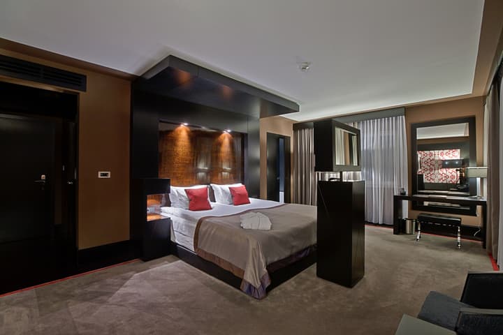 Platinum Palace Boutique Hotel & SPA