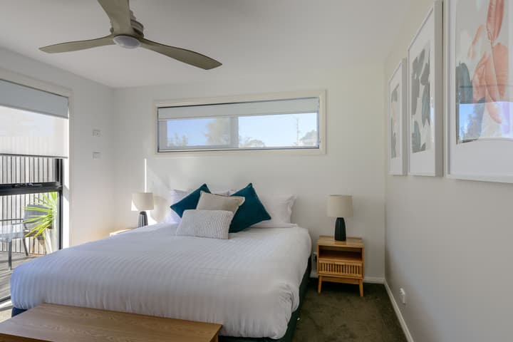 Georges Bay Apartments