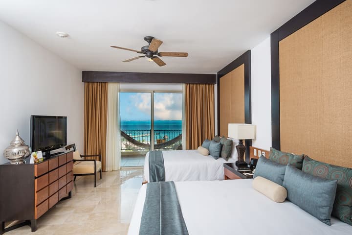 Villa del Palmar Cancun Luxury Beach Resort & Spa