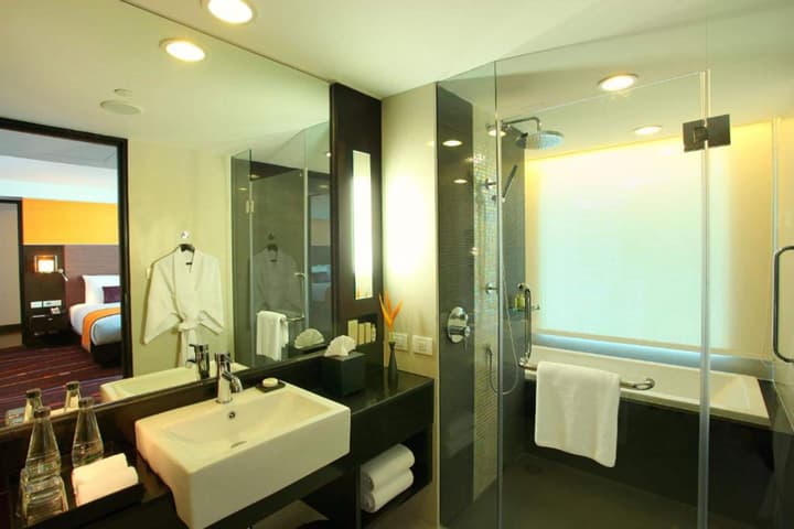 Radisson Suites Bangkok Sukhumvit