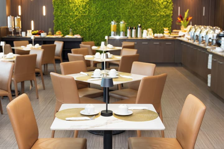 Victoria Hotel and Suites Panama
