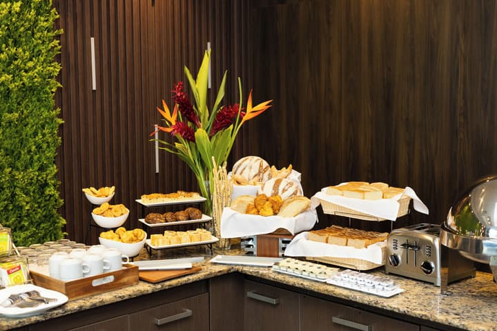 Victoria Hotel and Suites Panama