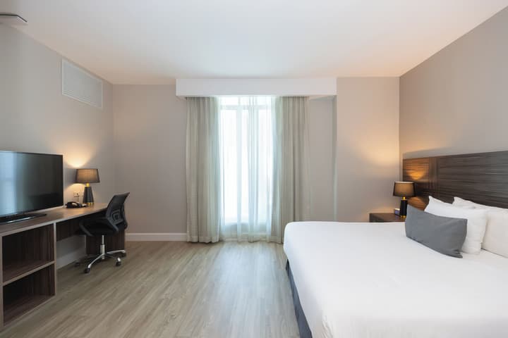 Victoria Hotel and Suites Panama
