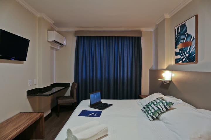 Sandri City Hotel