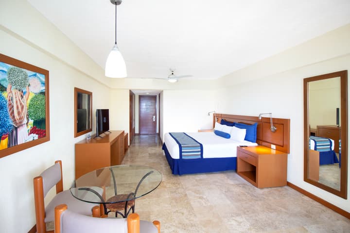 Plaza Pelicanos Grand Beach Resort - All Inclusive