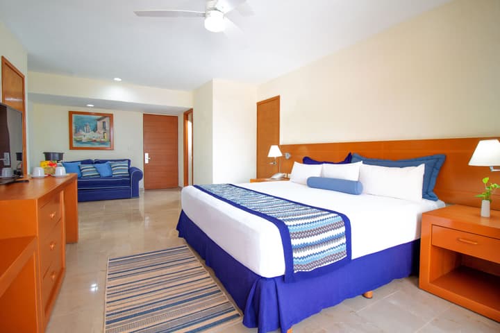 Plaza Pelicanos Grand Beach Resort - All Inclusive