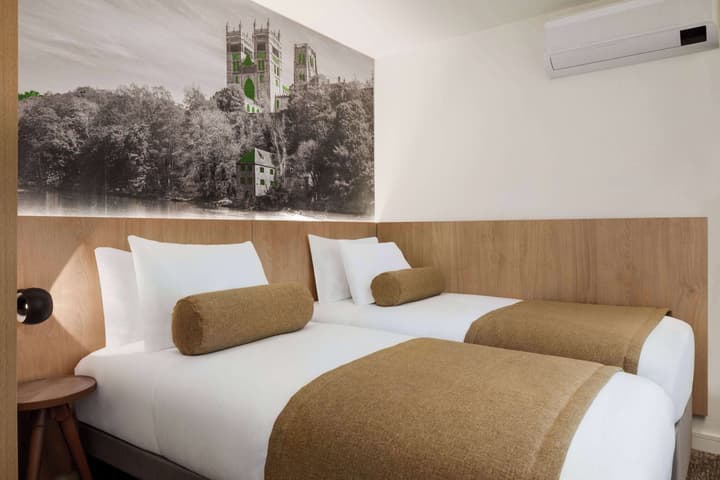 Super 8 by Wyndham Durham