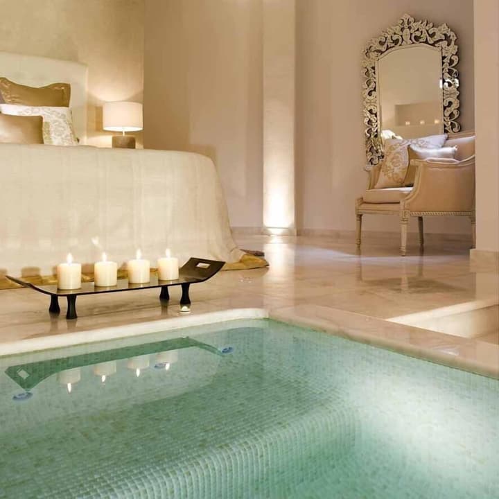 Gold Suites