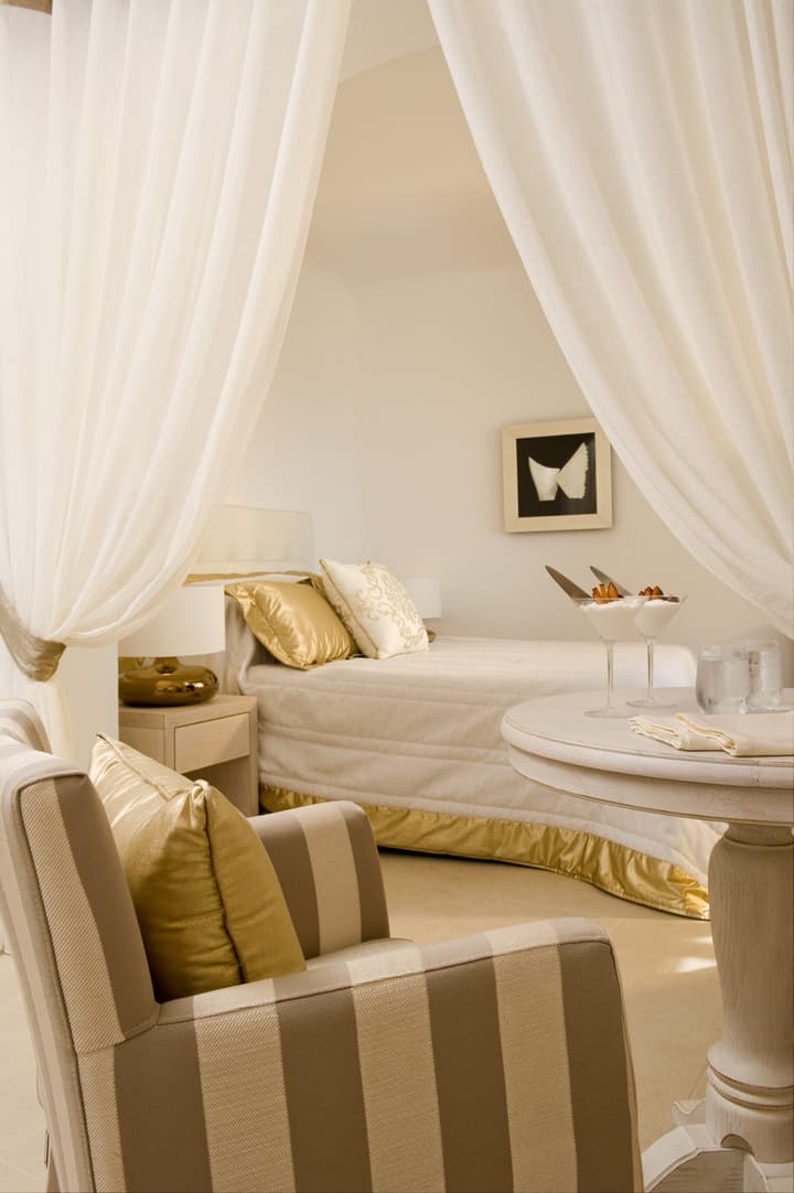 Gold Suites