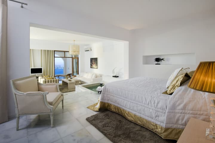 Gold Suites