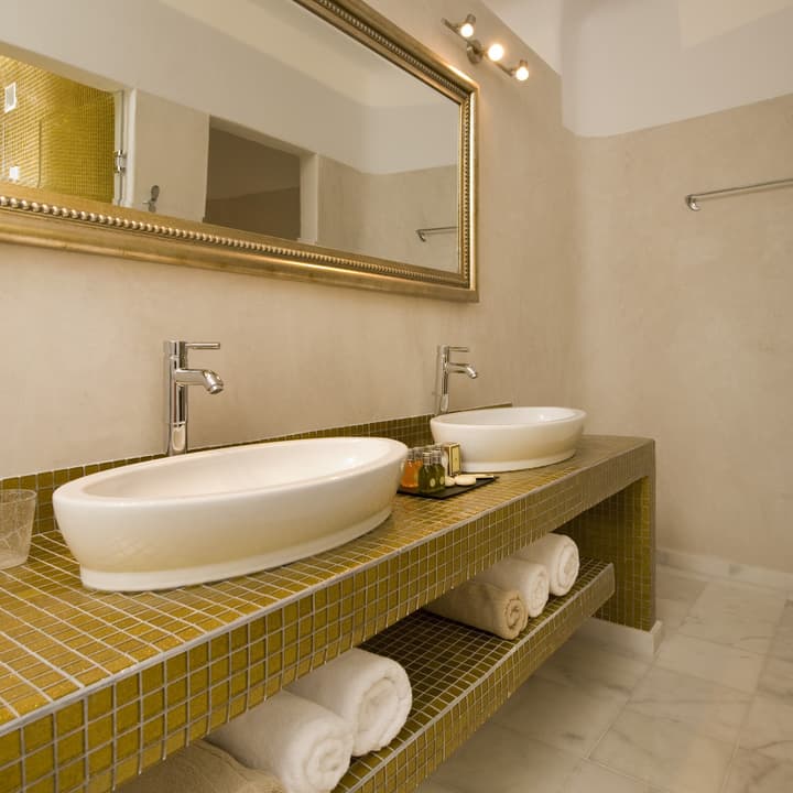 Gold Suites
