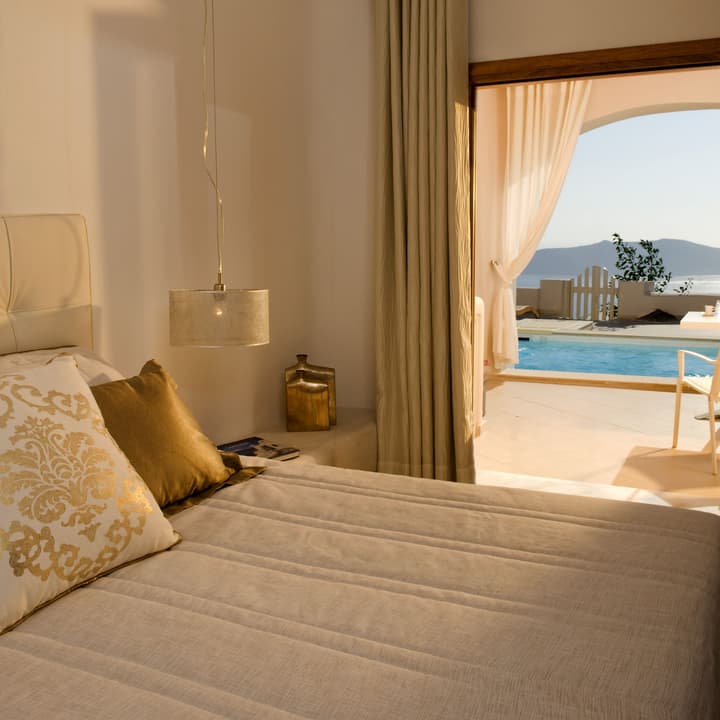 Gold Suites