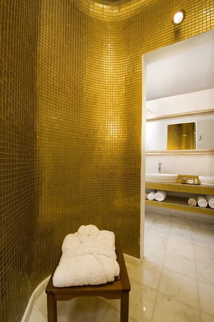 Gold Suites