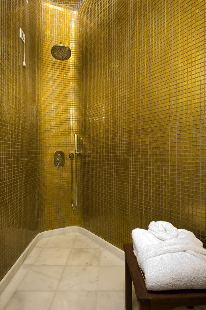 Gold Suites
