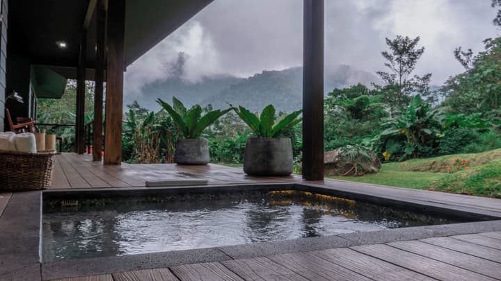El Silencio Lodge and Spa