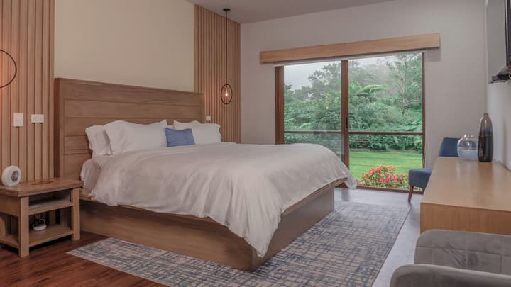 El Silencio Lodge and Spa