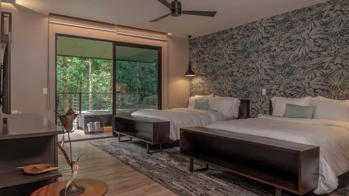 El Silencio Lodge and Spa