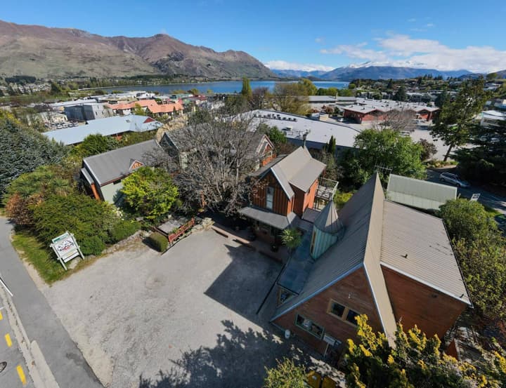 Te Wanaka Lodge