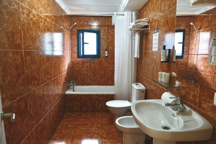 Hotel Adonis Capital