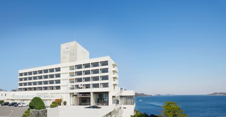 Toba Hotel International
