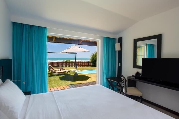 Dom Pedro Laguna Beach Resort & Golf by WAM Experience