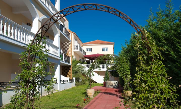 California Beach Hotel - Adults only