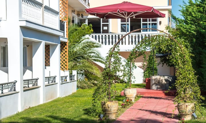 California Beach Hotel - Adults only