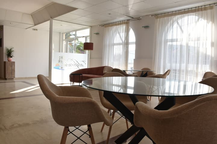 California Beach Hotel - Adults only