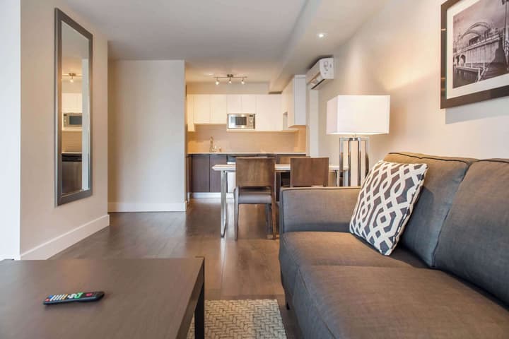Les Suites Victoria, an Ascend Collection Hotel
