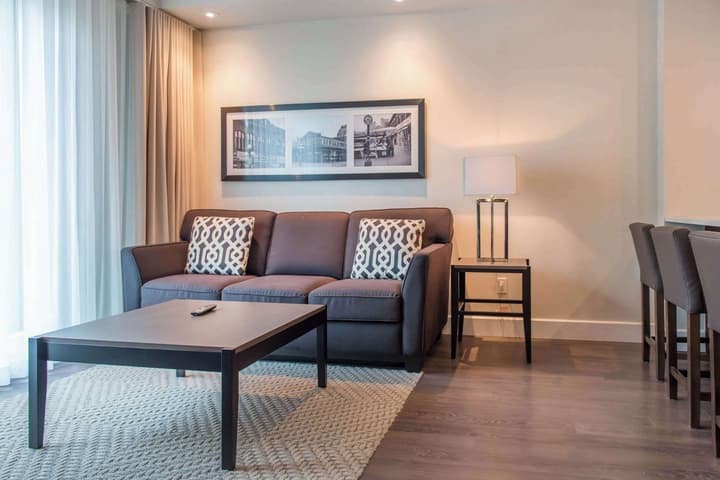 Les Suites Victoria, an Ascend Collection Hotel