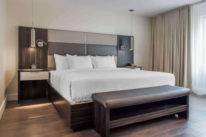 Les Suites Victoria, an Ascend Collection Hotel