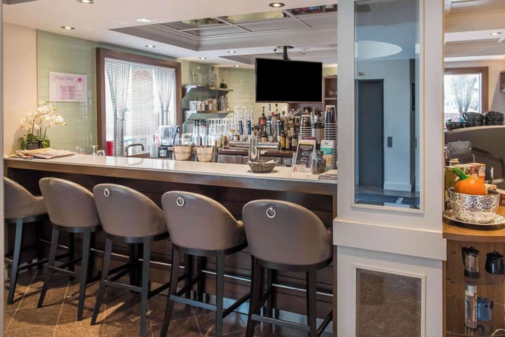 Les Suites Victoria, an Ascend Collection Hotel