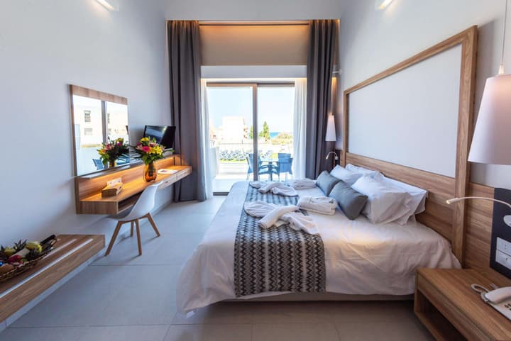 Kiani Beach Resort Family