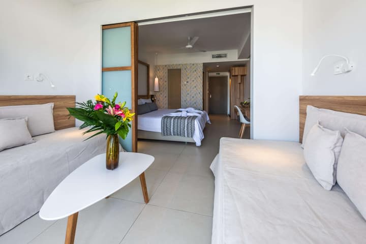 Kiani Beach Resort Family