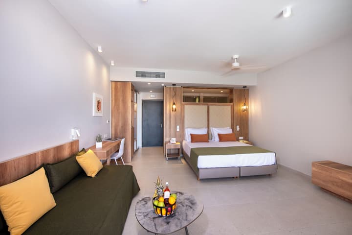 Kiani Beach Resort Family