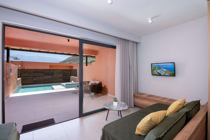 Kiani Beach Resort Family