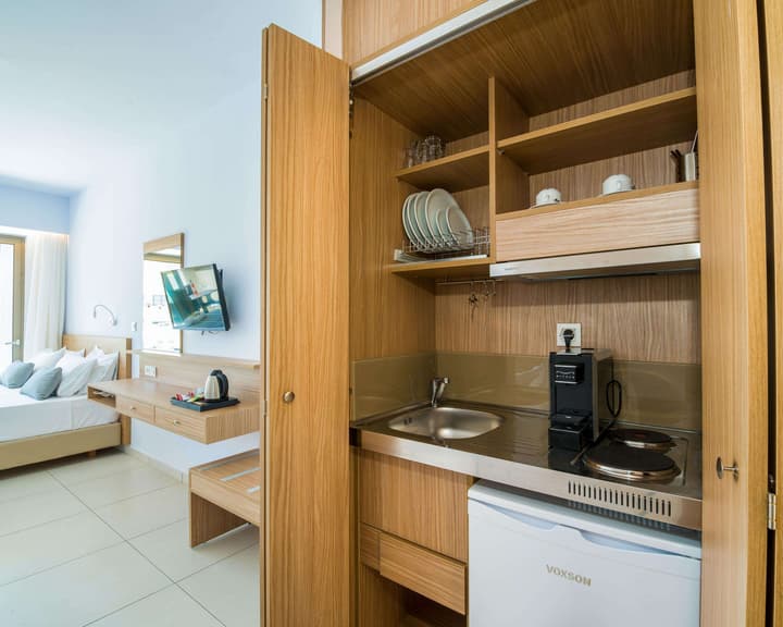 Kiani Beach Resort Family
