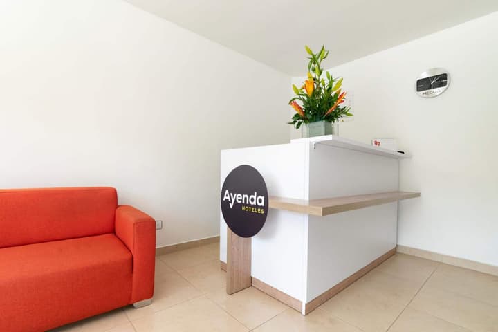 Ayenda 1240 Megua