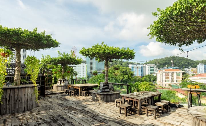 Draha Halong Hotel - Serenity, Charm and Nature - Preferred by Western Travelers