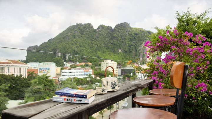 Draha Halong Hotel - Serenity, Charm and Nature - Preferred by Western Travelers