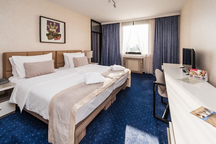 Hotel Holiday