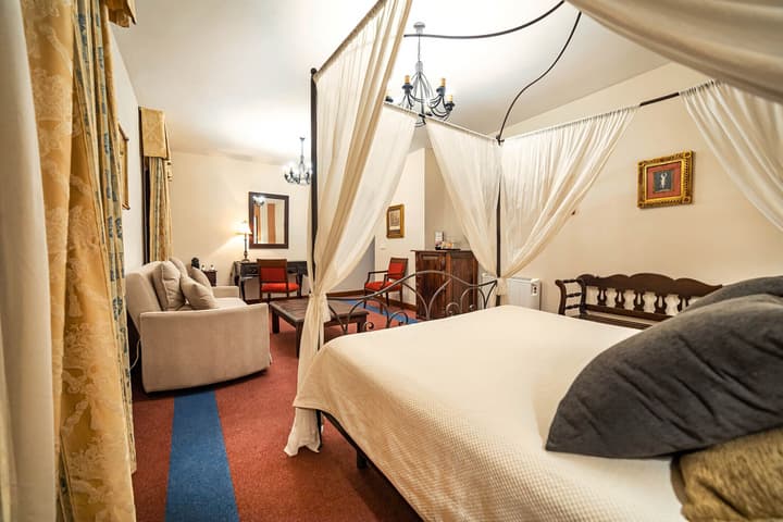Hotel Alvar Fañez